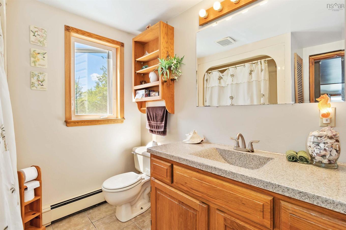 187 Hartz Point Road, Shelburne, NS