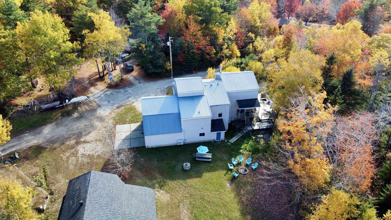 187 Hartz Point Road, Shelburne, NS