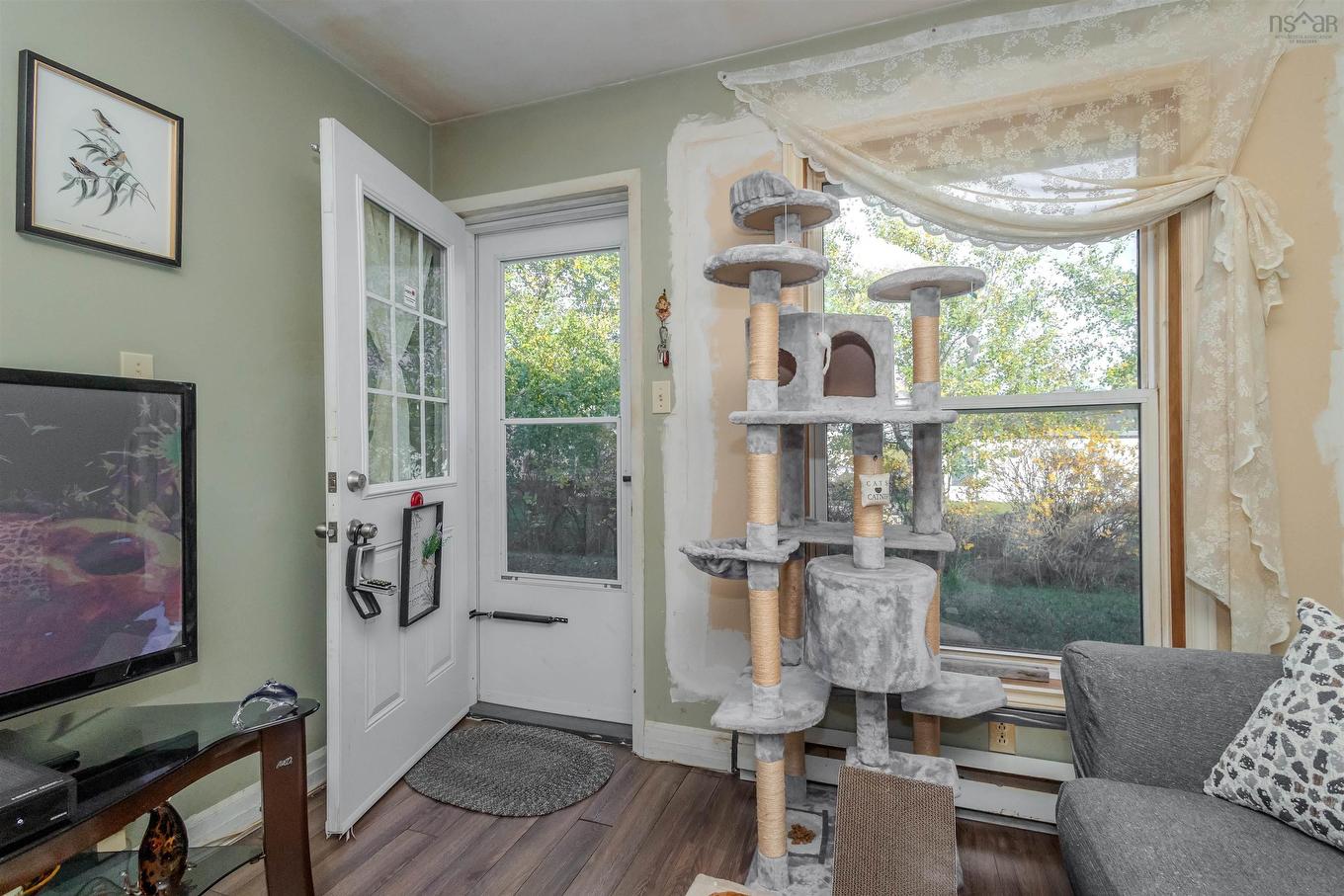 19 Holland Street, Reserve Mines, NS