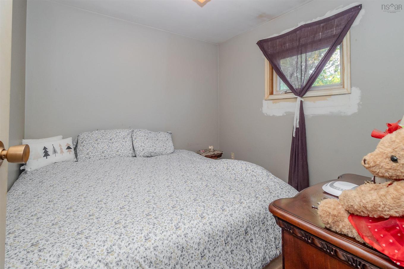 19 Holland Street, Reserve Mines, NS