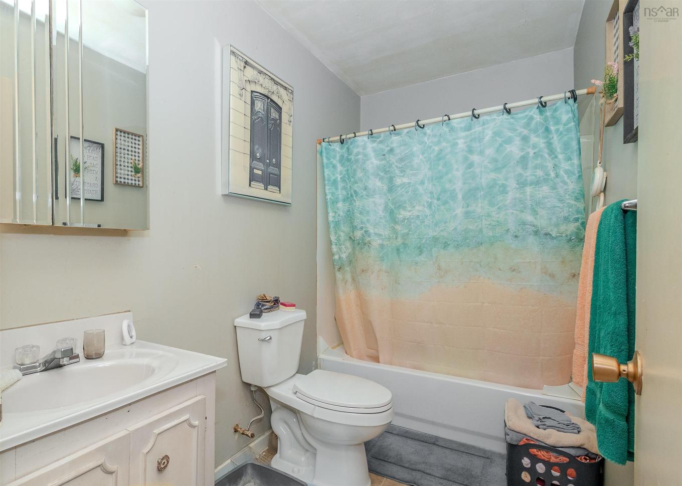 19 Holland Street, Reserve Mines, NS