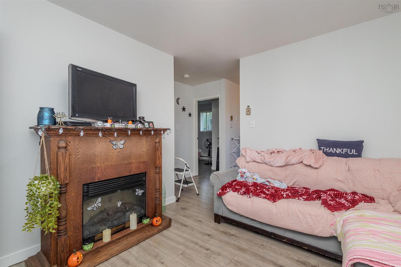 19 Holland Street, Reserve Mines, NS