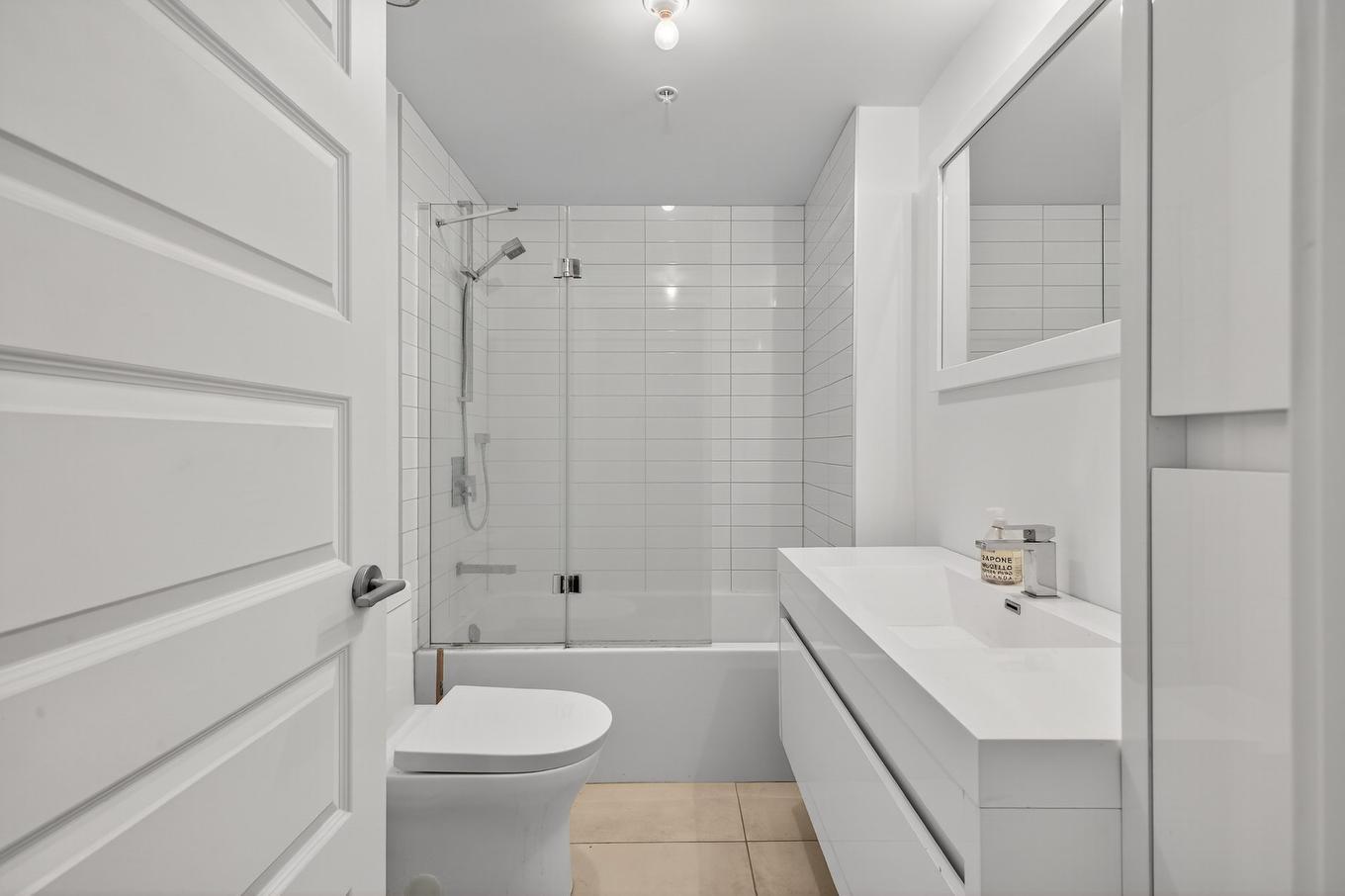 Bathroom - 510-1228 Rue Des Bassins, Montréal (Le Sud-Ouest), QC - Indoor Photo Showing Bathroom