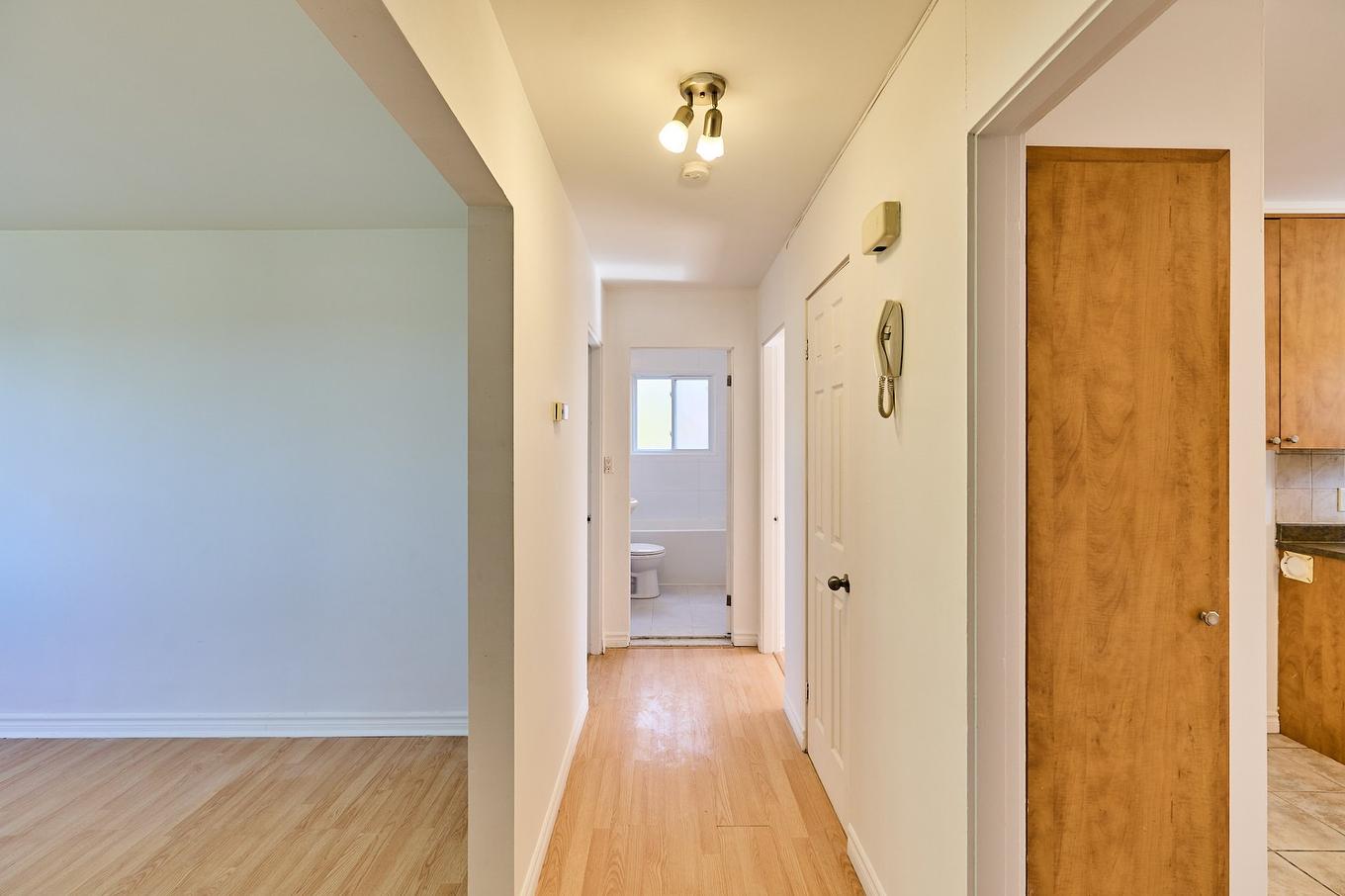 Hall - 3-930 Rue Raoul-Bruneau, Sherbrooke (Les Nations), QC - Indoor Photo Showing Other Room