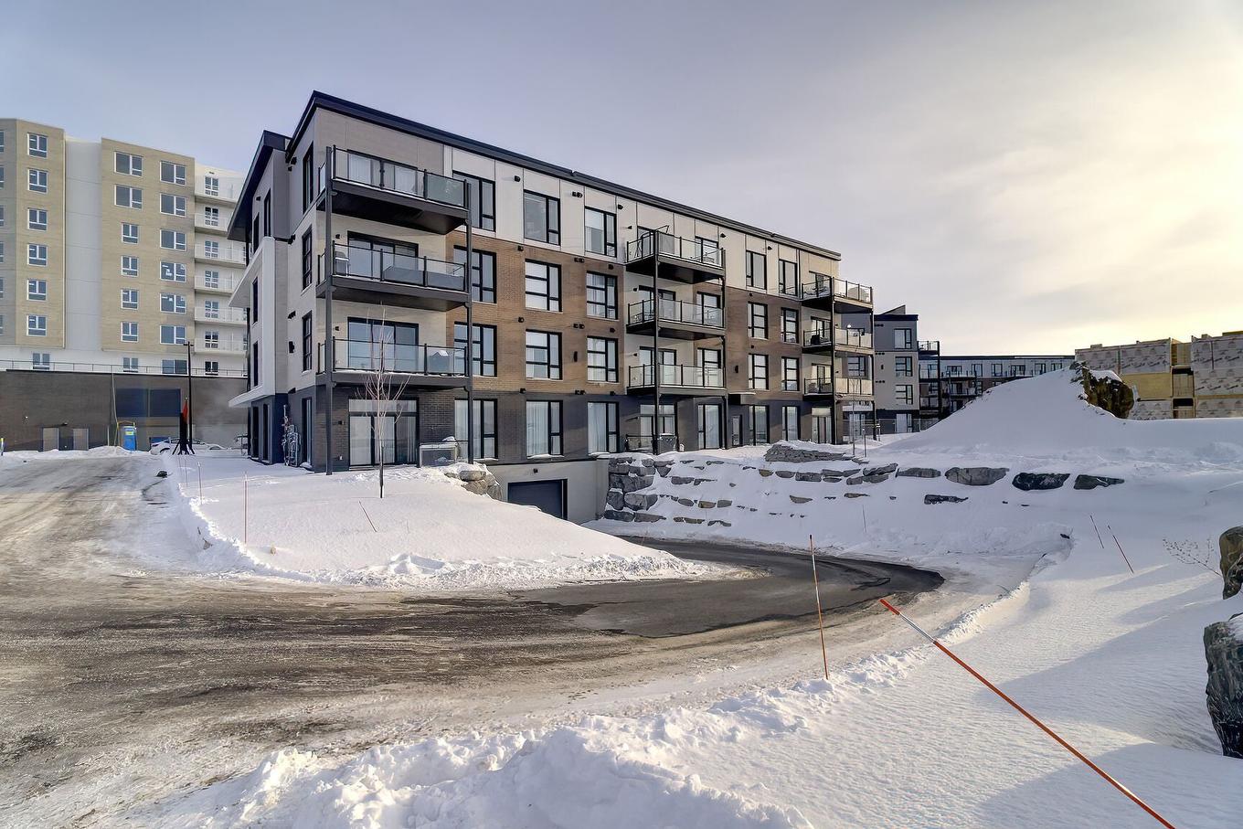 Face arrière - 402-455 Rue Des Marronniers, Candiac, QC - Outdoor With Facade