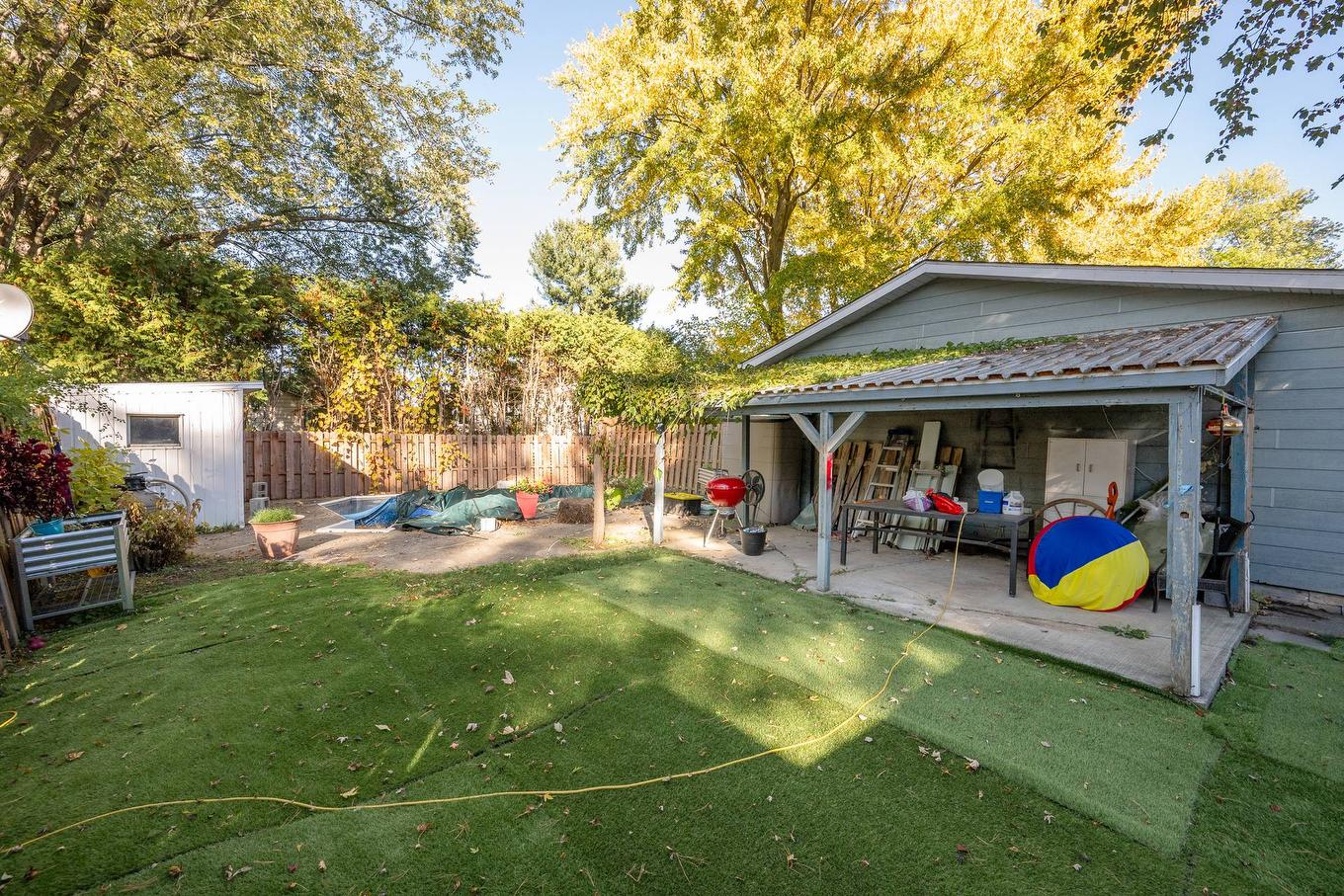 Backyard - 335 15E Avenue E., Venise-En-Québec, QC - Outdoor