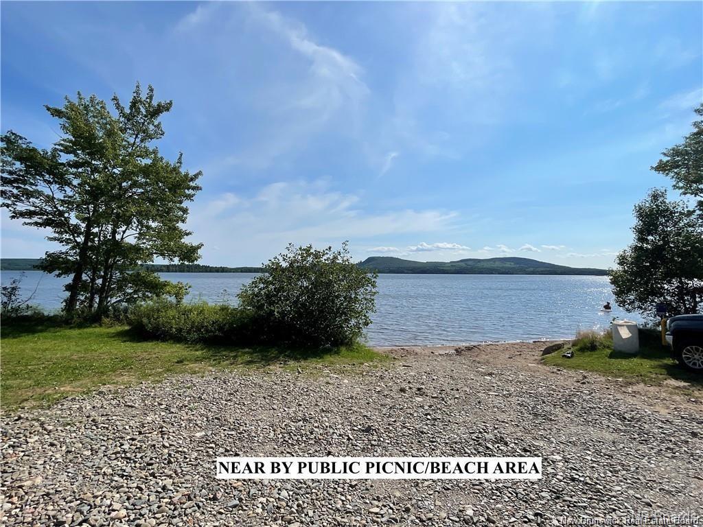 49 Lake Rd, South Oromocto Lake, NB