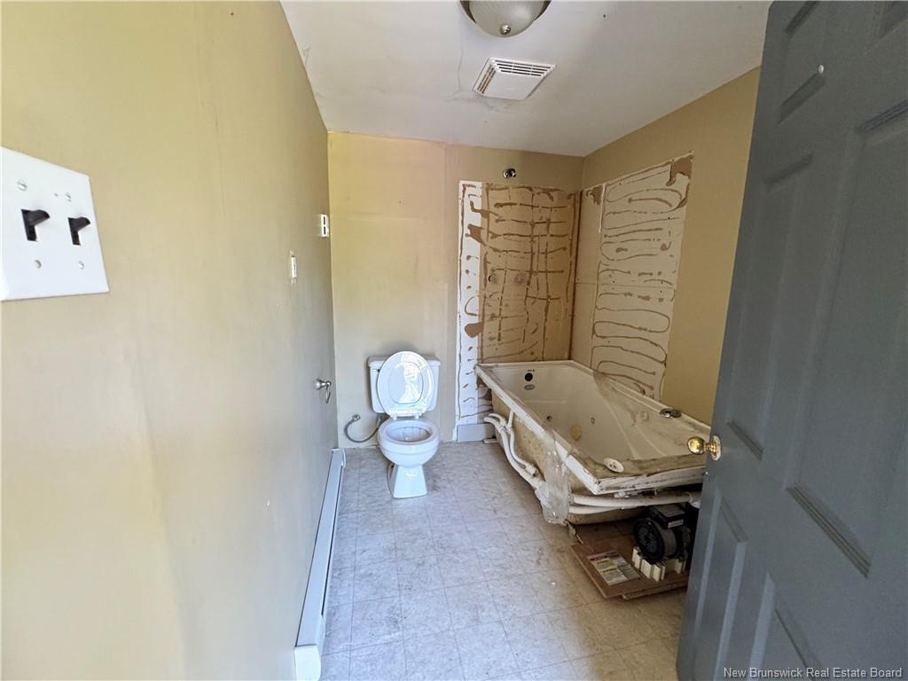 49 Lake Rd, South Oromocto Lake, NB