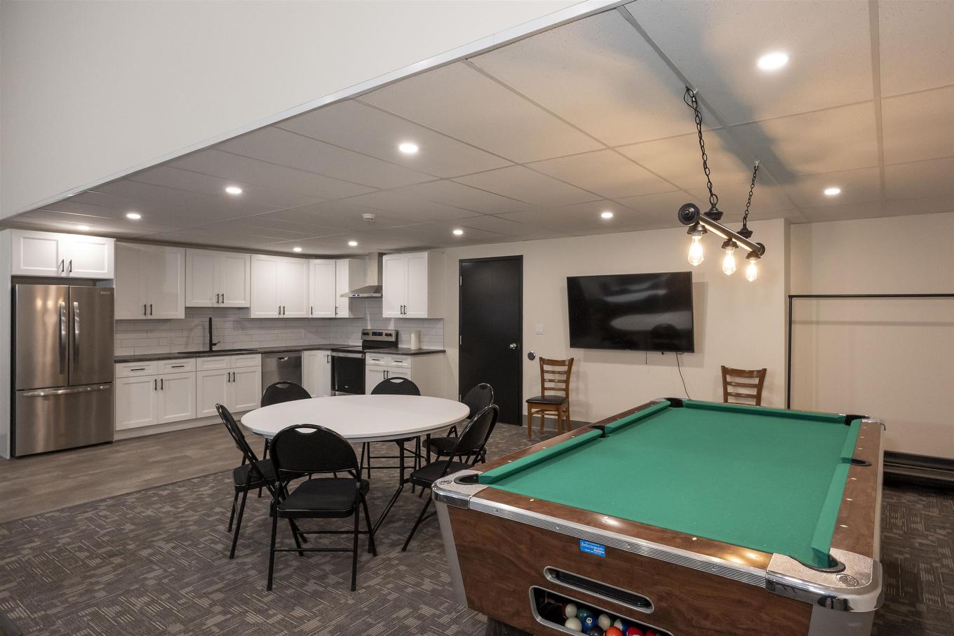 3205 96 High Street N, Thunder Bay, ON - Indoor Photo Showing Other Room