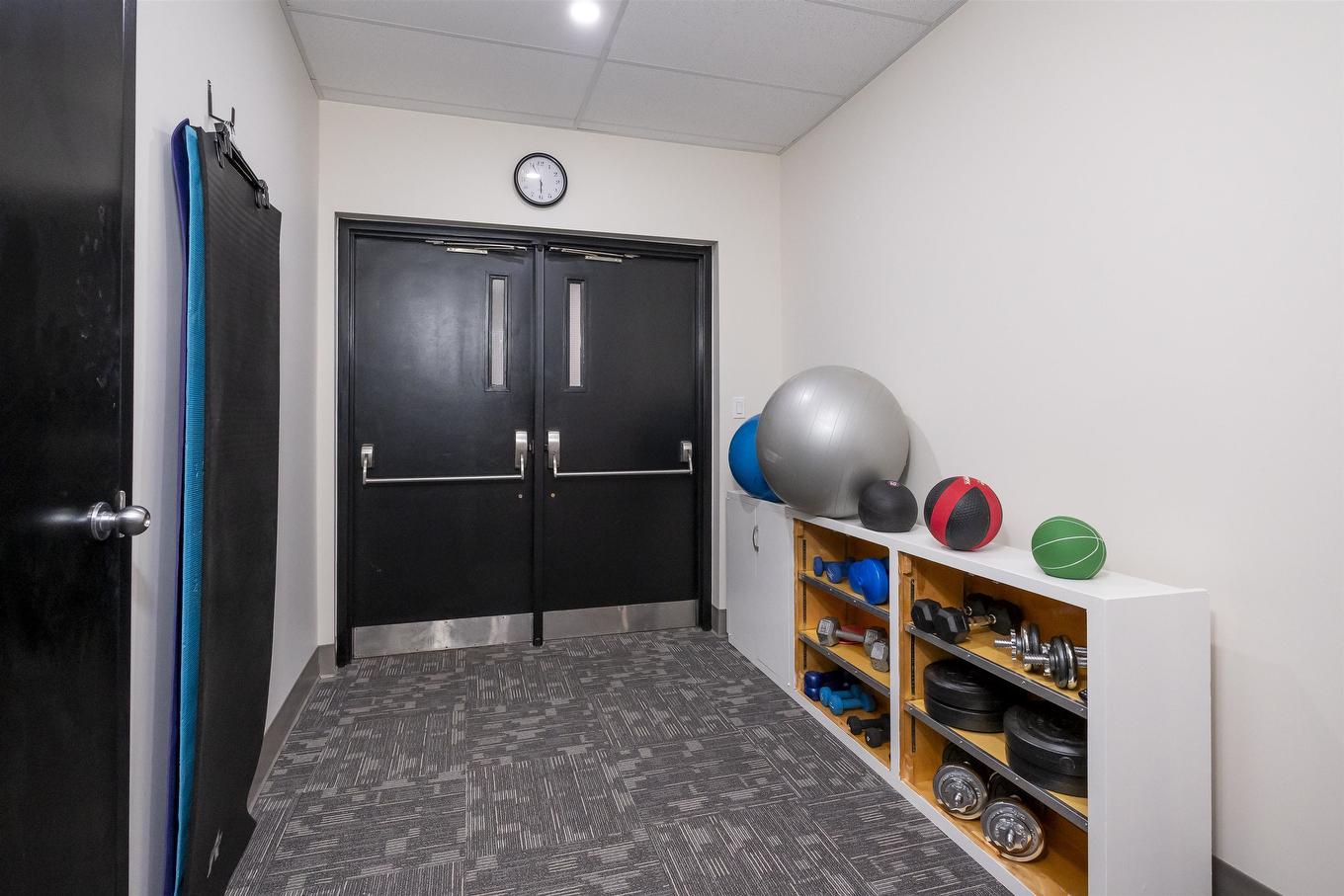 3205 96 High Street N, Thunder Bay, ON - Indoor