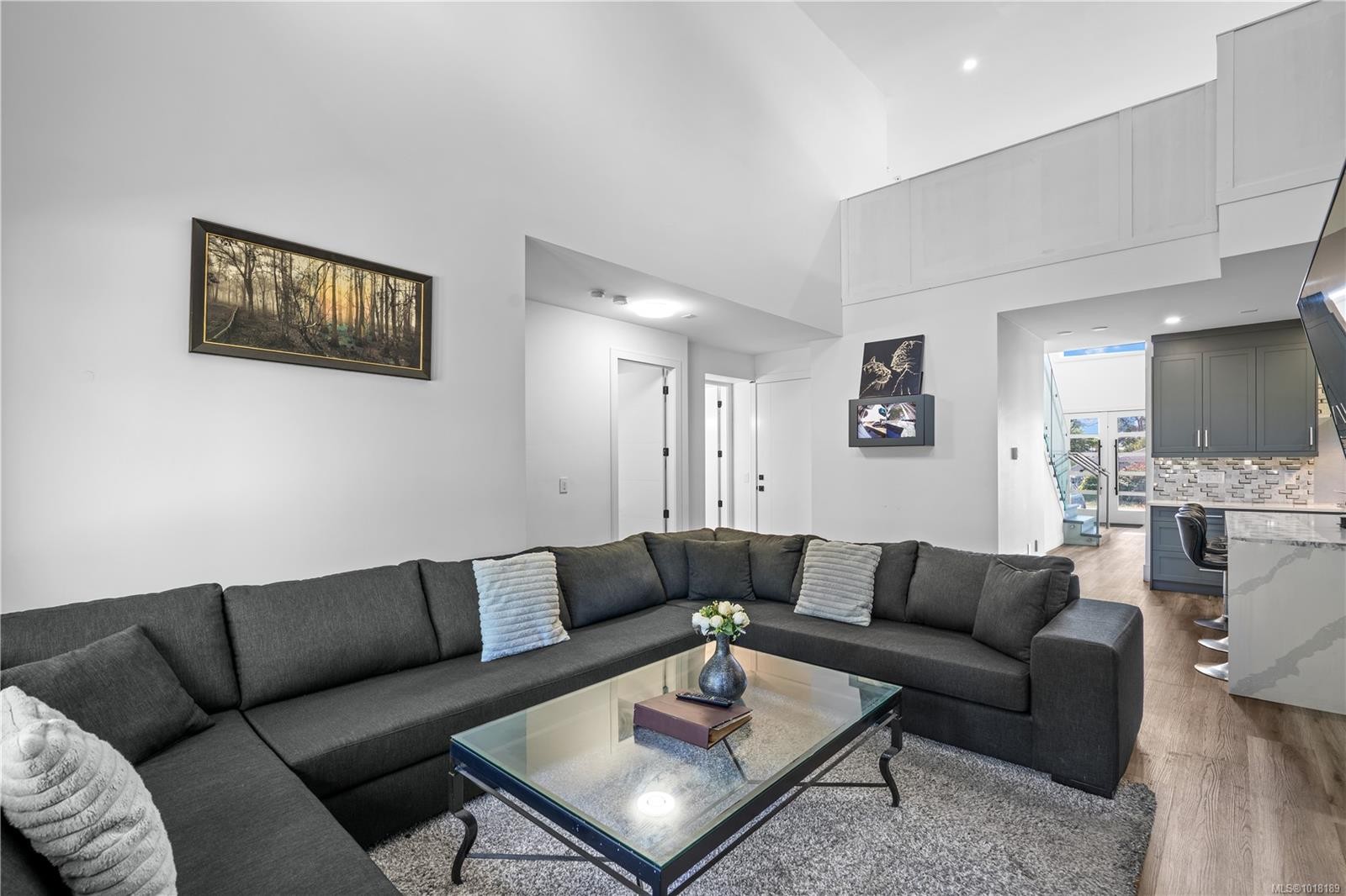 146 Cadillac Ave, Saanich, BC