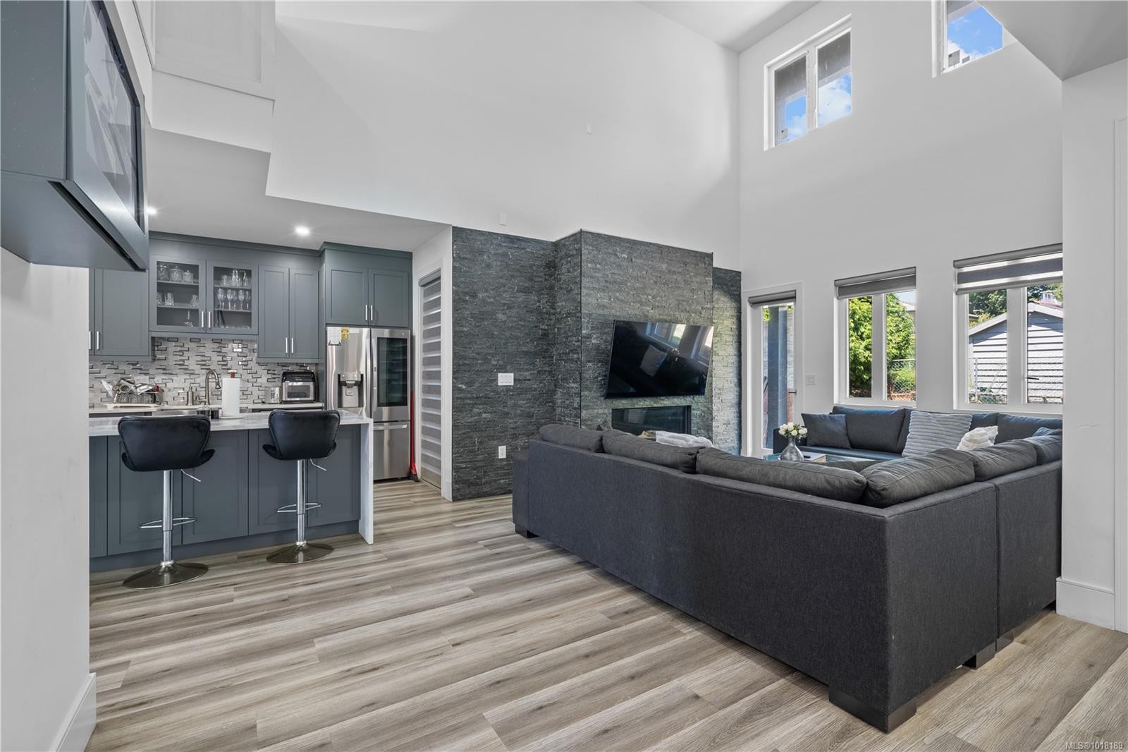 146 Cadillac Ave, Saanich, BC