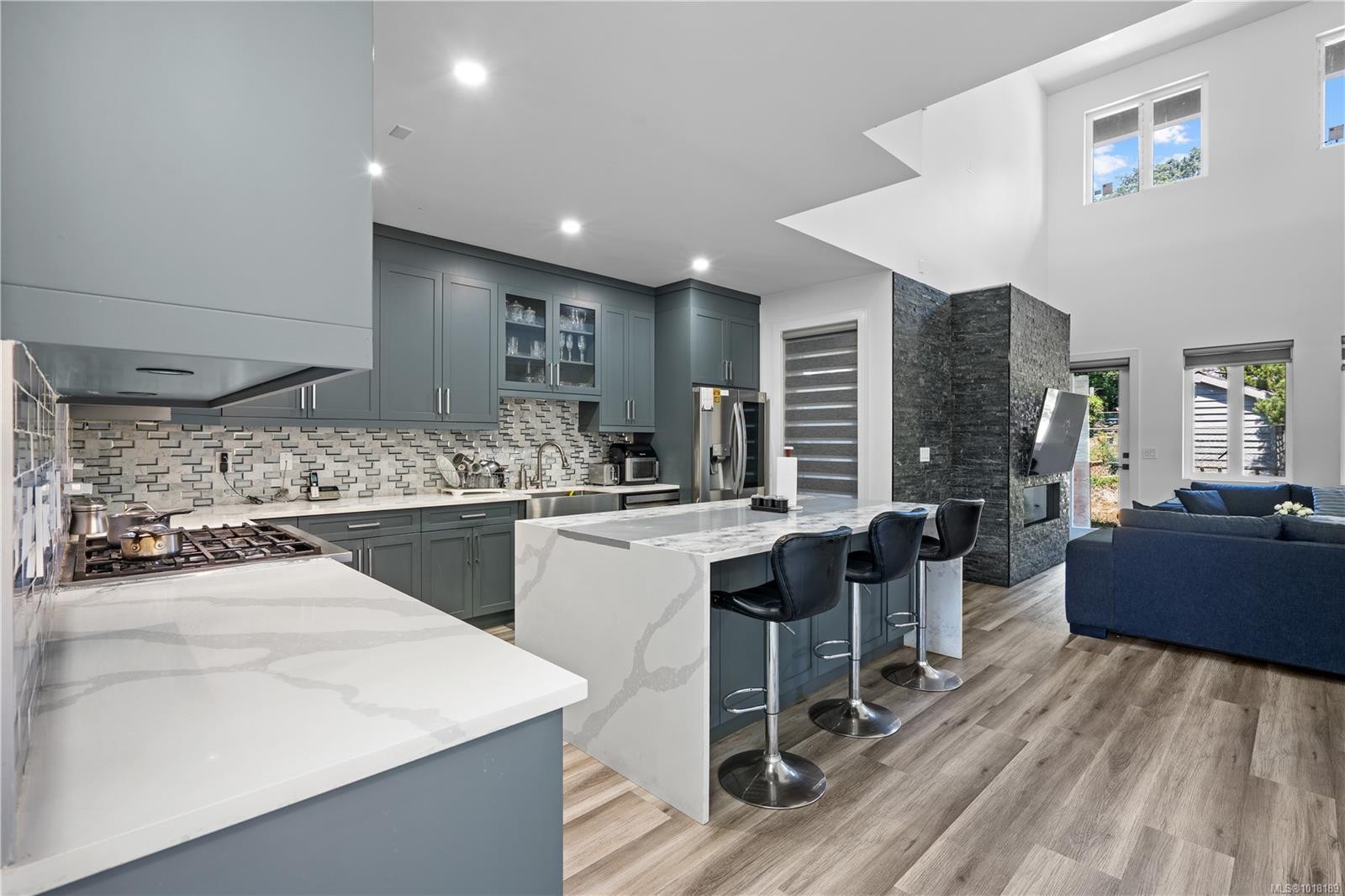 146 Cadillac Ave, Saanich, BC