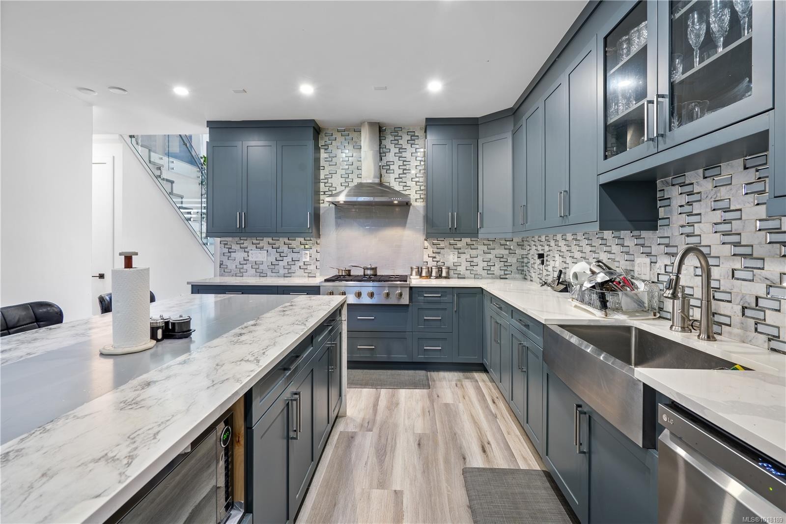 146 Cadillac Ave, Saanich, BC