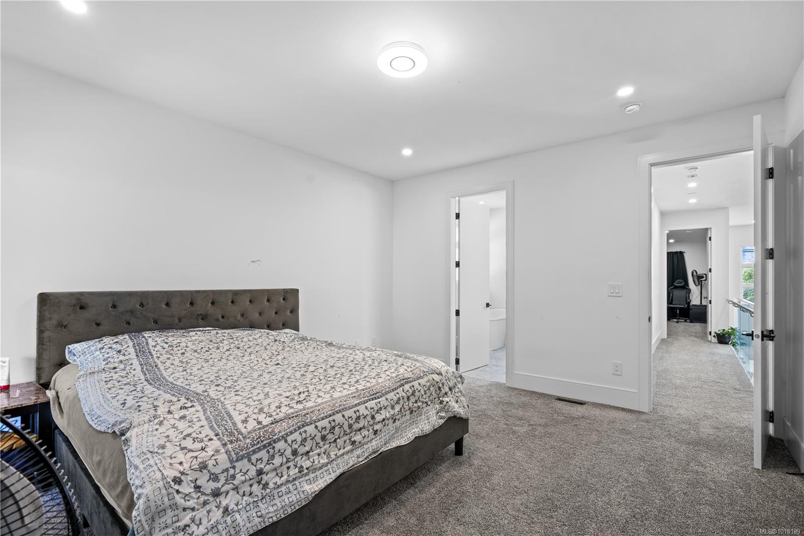 146 Cadillac Ave, Saanich, BC