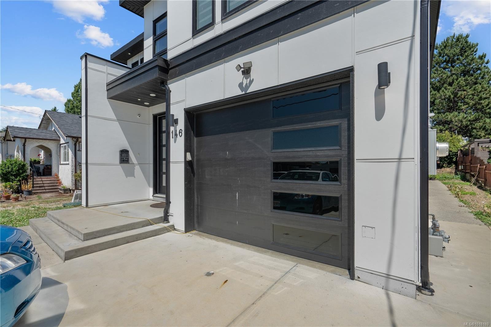 146 Cadillac Ave, Saanich, BC