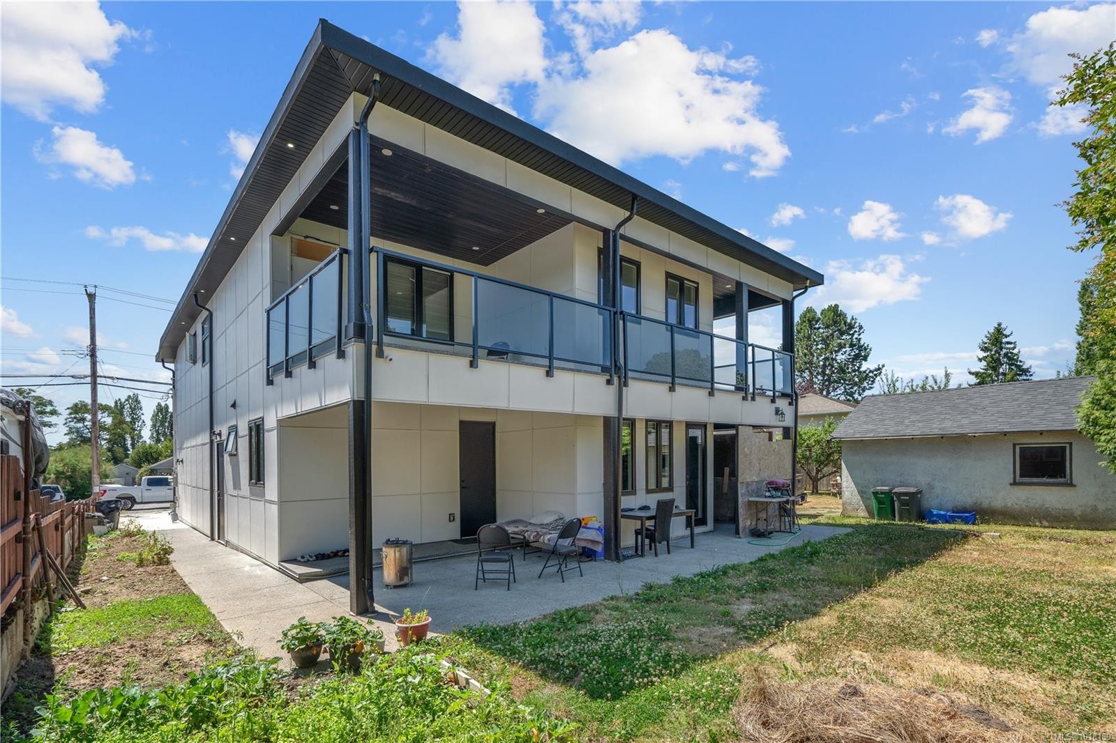 146 Cadillac Ave, Saanich, BC