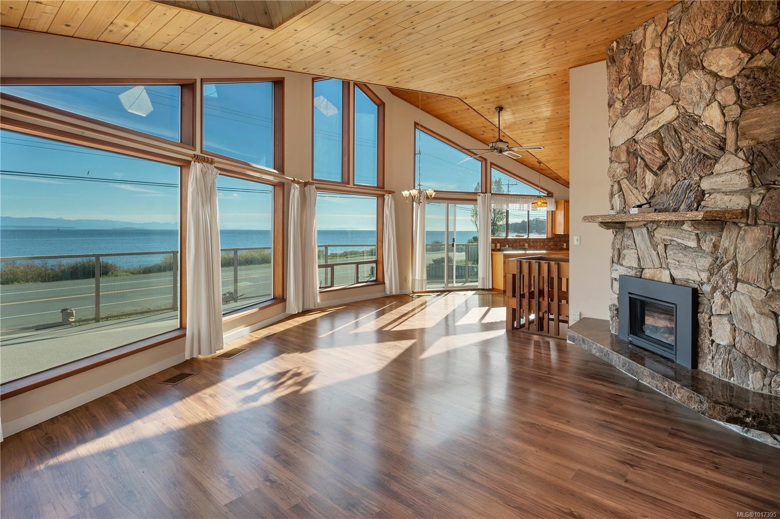 2946 Island Hwy South, Campbell River, BC