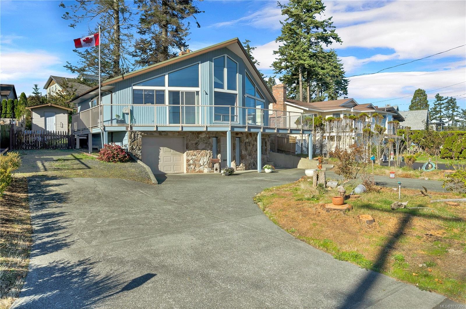 2946 Island Hwy South, Campbell River, BC