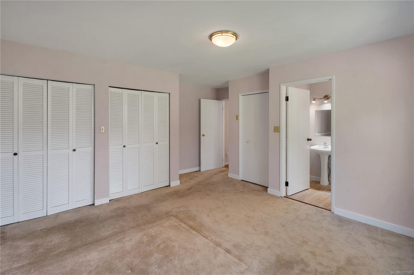 2946 Island Hwy South, Campbell River, BC