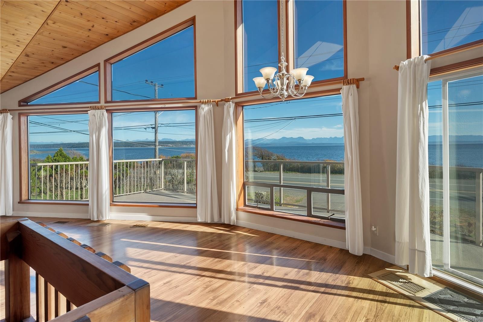 2946 Island Hwy South, Campbell River, BC