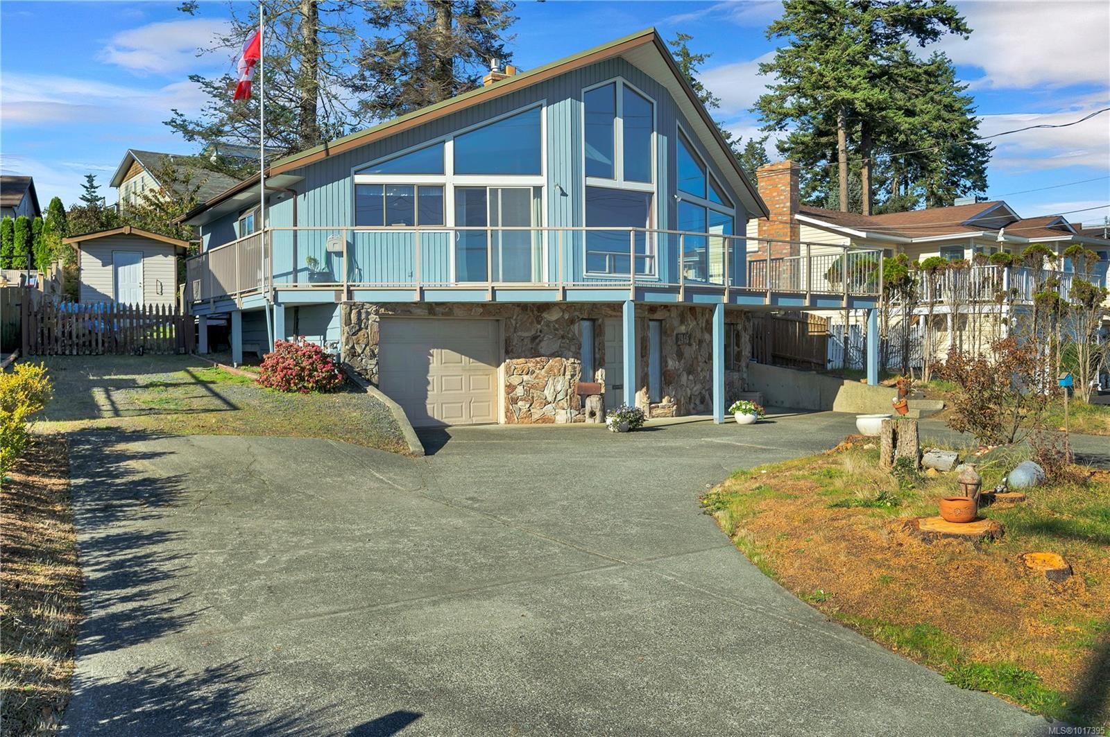 2946 Island Hwy South, Campbell River, BC