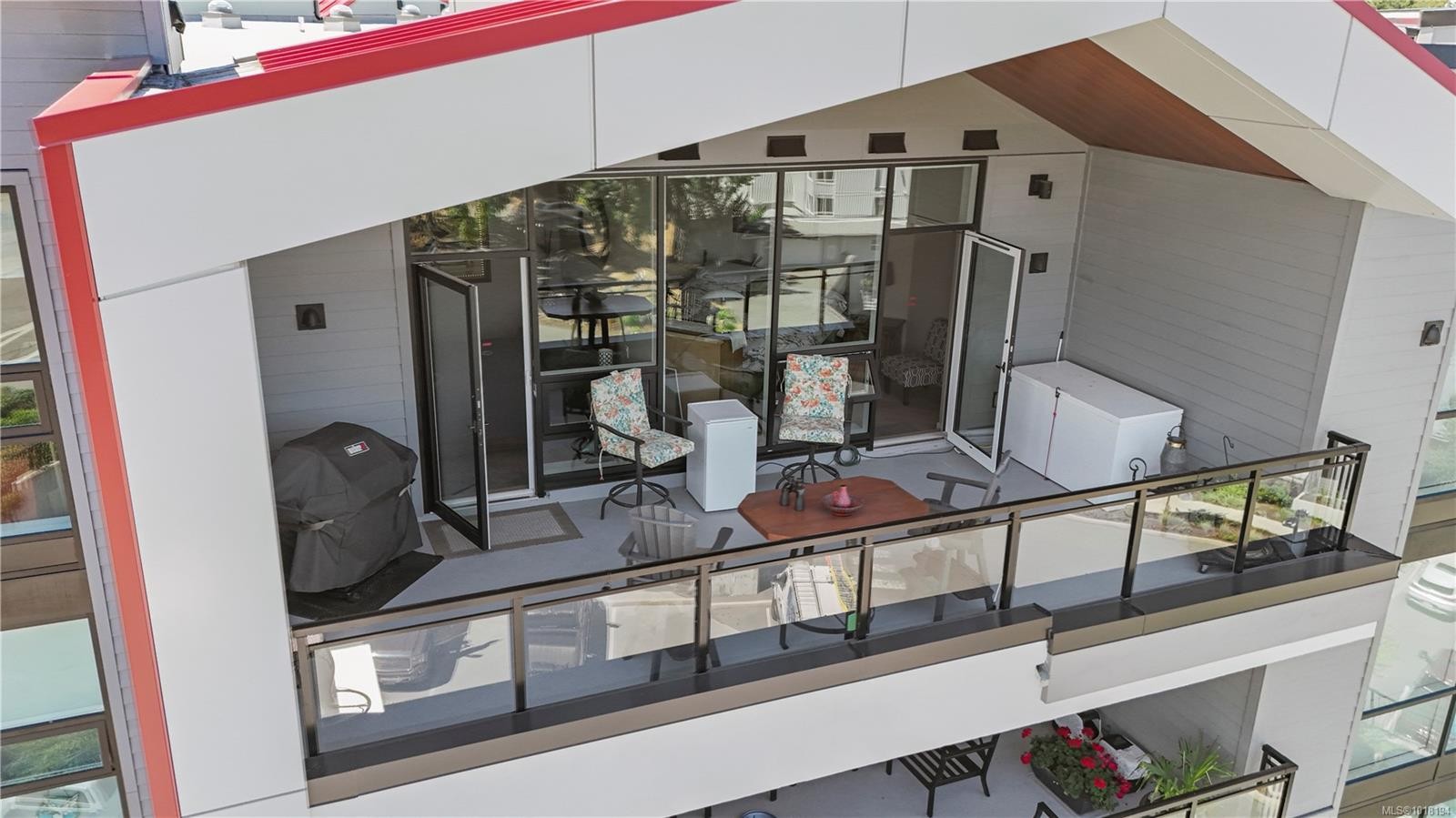 604-3529 Dolphin Dr, Nanoose Bay, BC - With Exterior