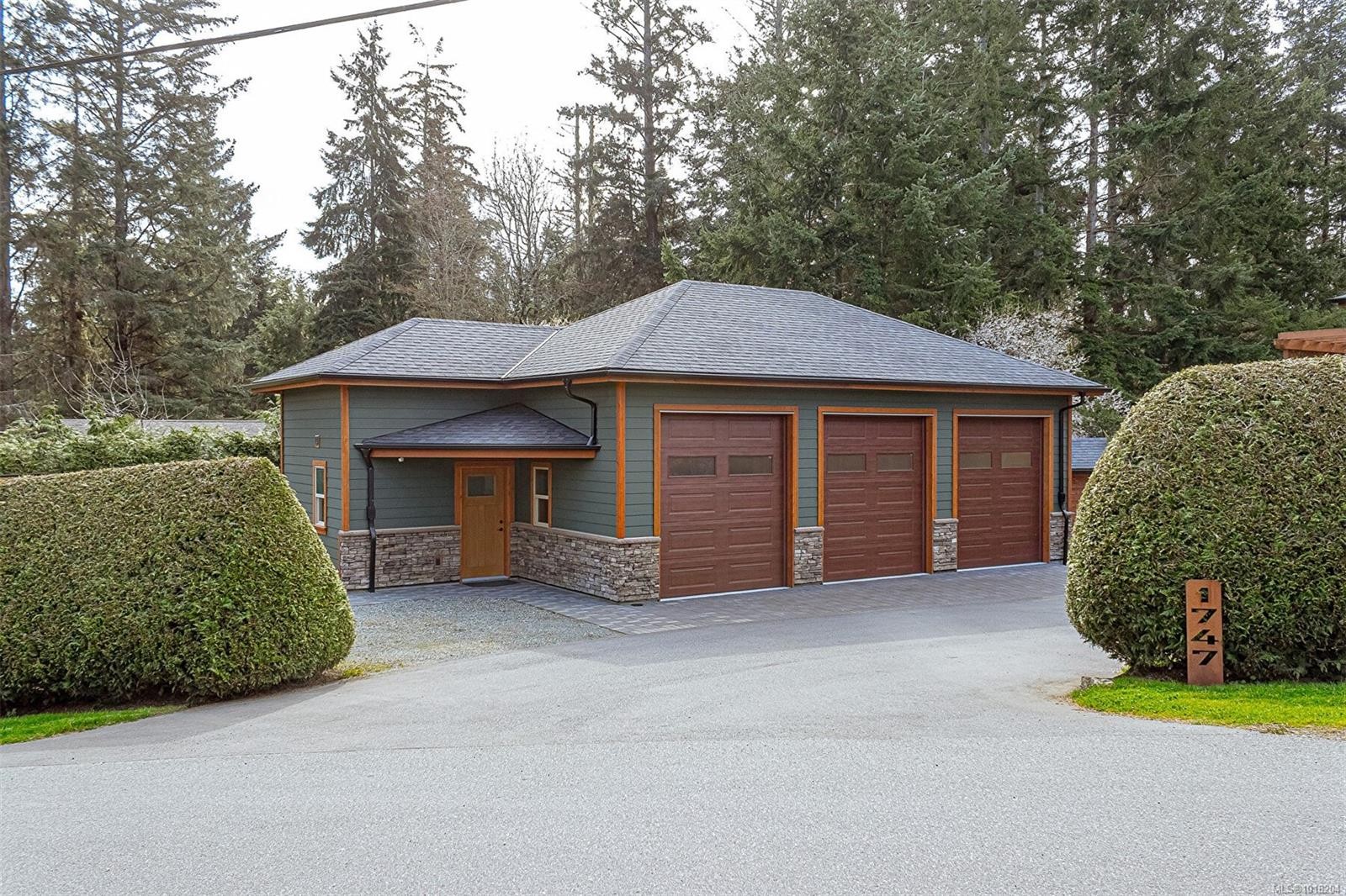1747 Whiffin Spit Rd, Sooke, BC