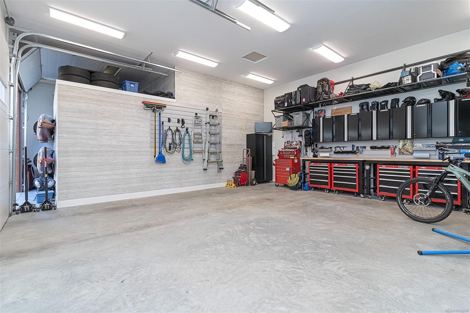 1747 Whiffin Spit Rd, Sooke, BC