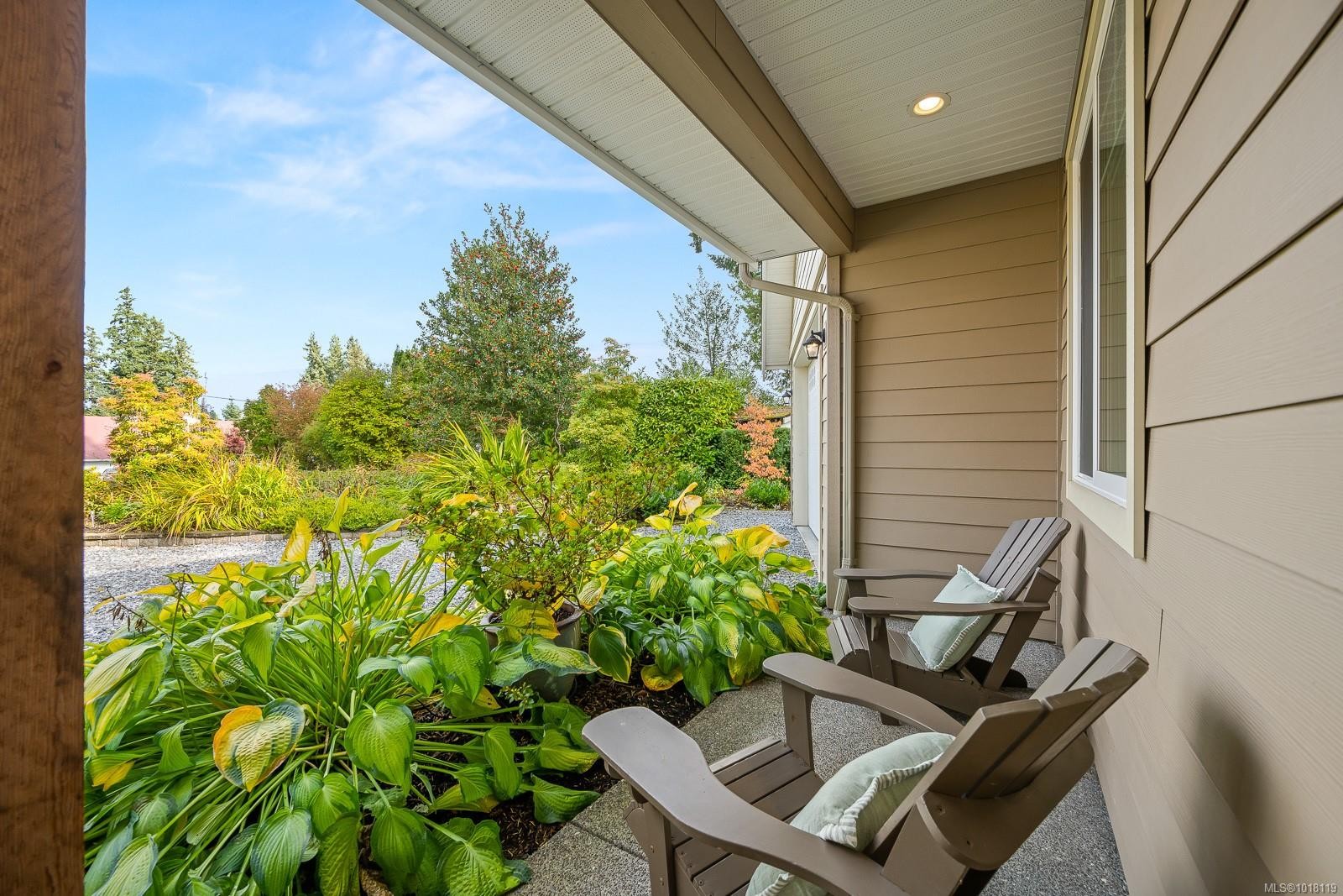 1861 Queens Ave, Comox, BC