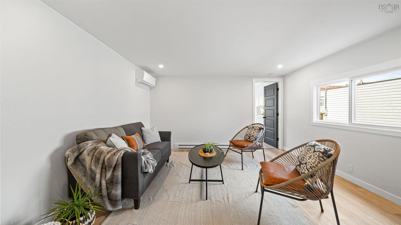 18 Earleton Avenue, Dartmouth, NS