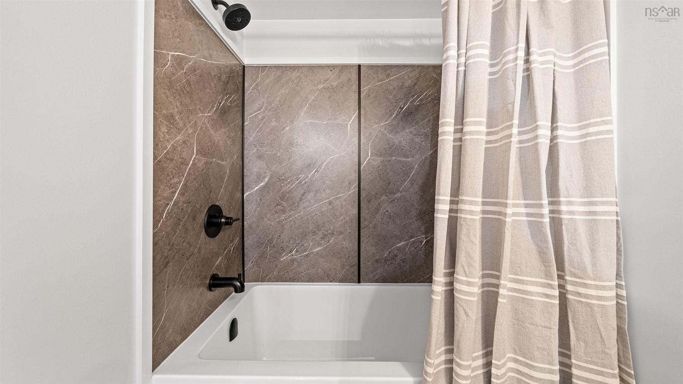 18 Earleton Avenue, Dartmouth, NS