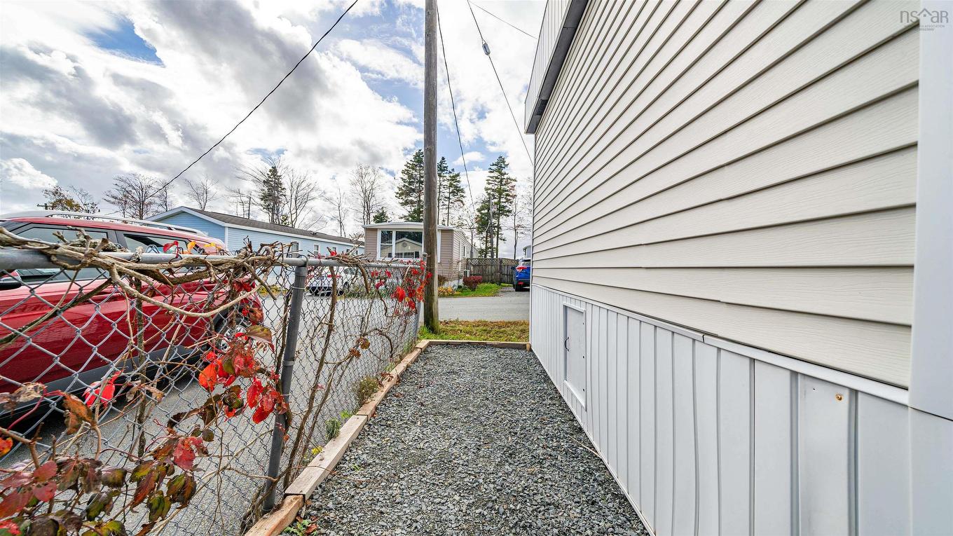 18 Earleton Avenue, Dartmouth, NS