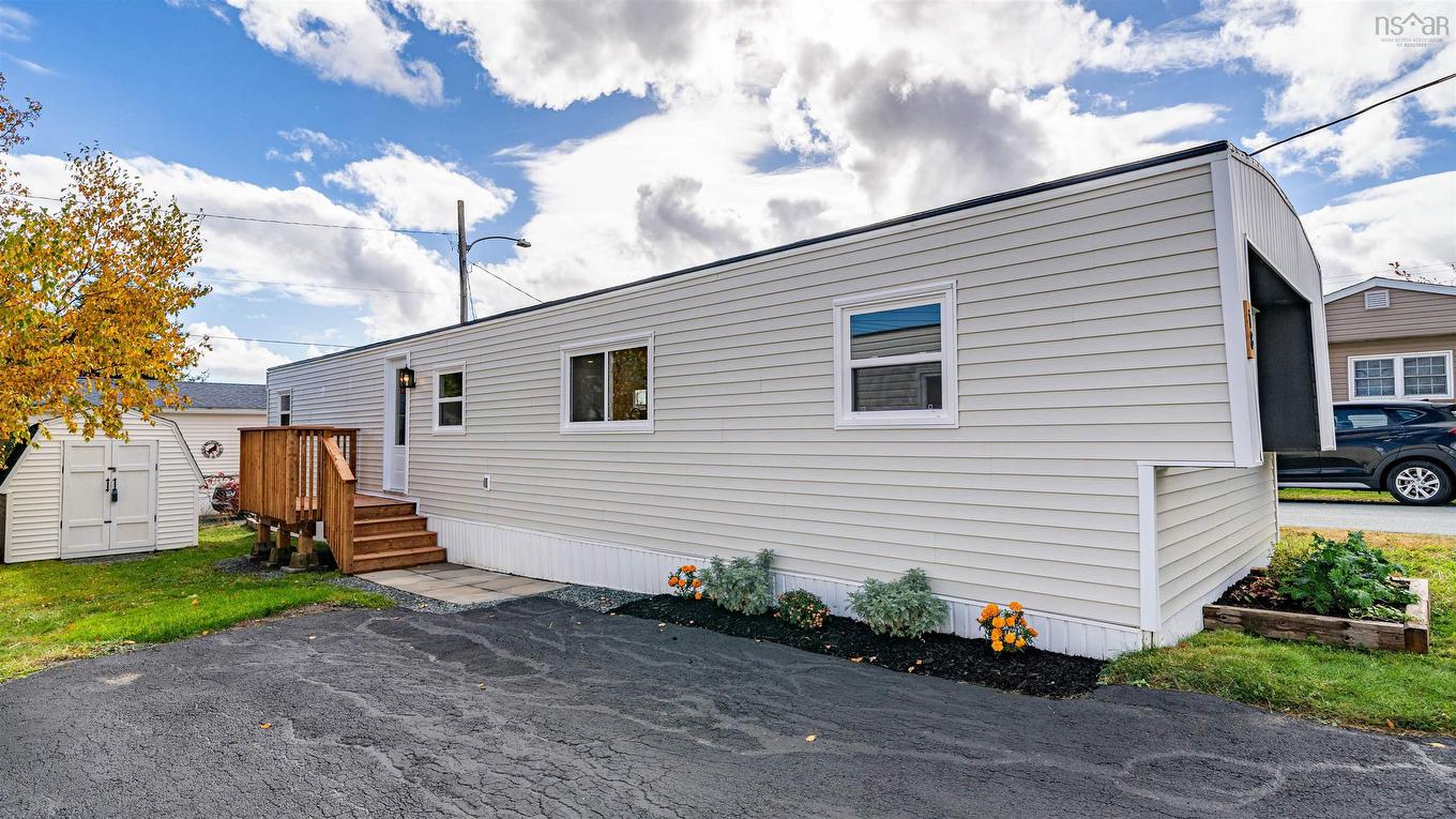 18 Earleton Avenue, Dartmouth, NS