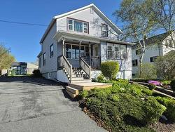 47 Coronation Avenue  Fairview, NS B3N 2M6