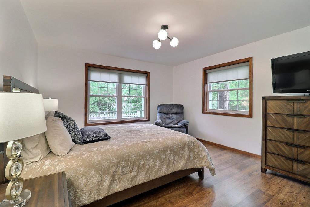 - 23 Ch. Lockhart, Val-Des-Monts, QC