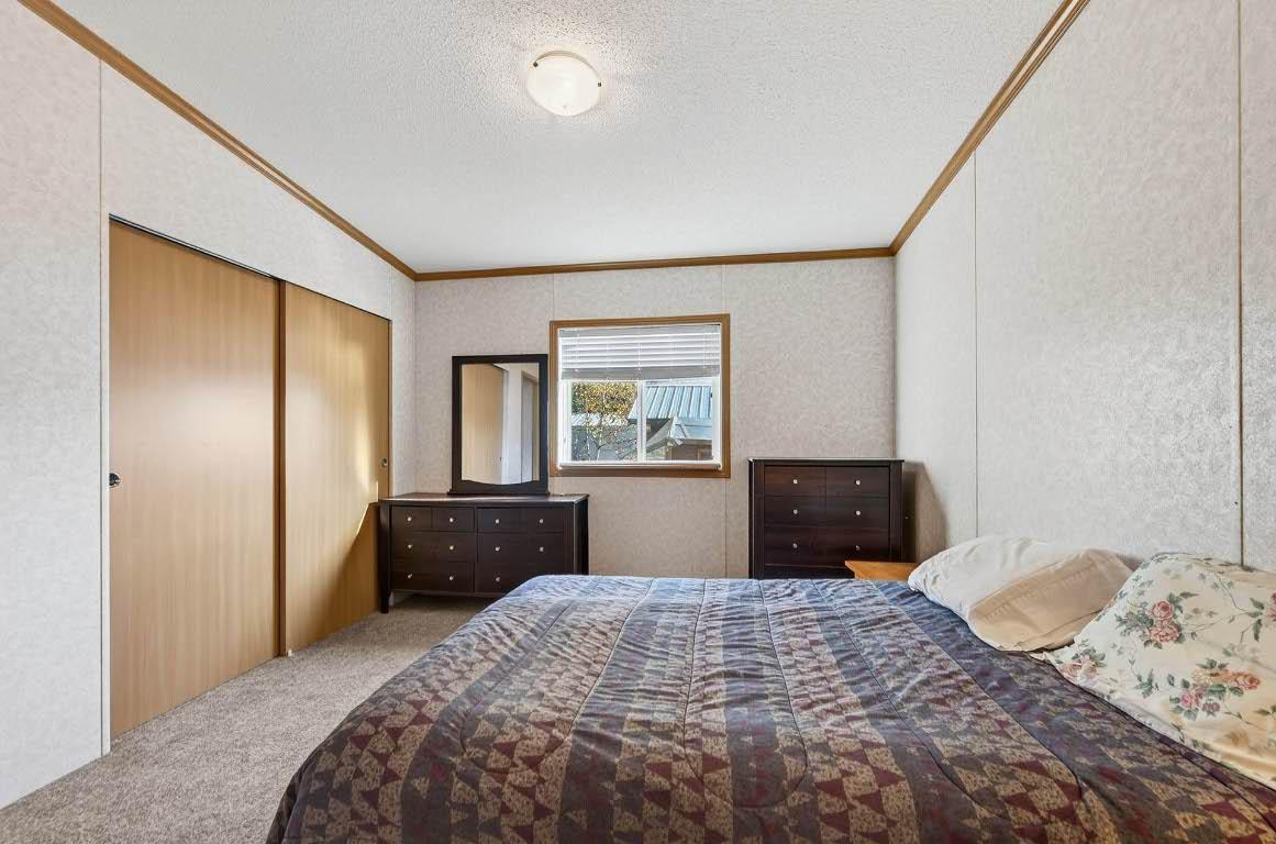 436 Hydro Road, Clearwater, BC - Indoor Photo Showing Bedroom