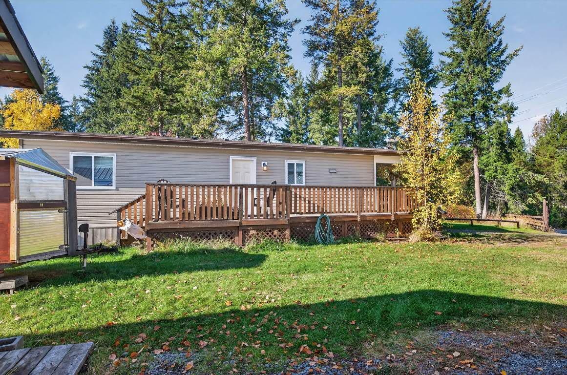 436 Hydro Road, Clearwater, BC - Outdoor With Deck Patio Veranda
