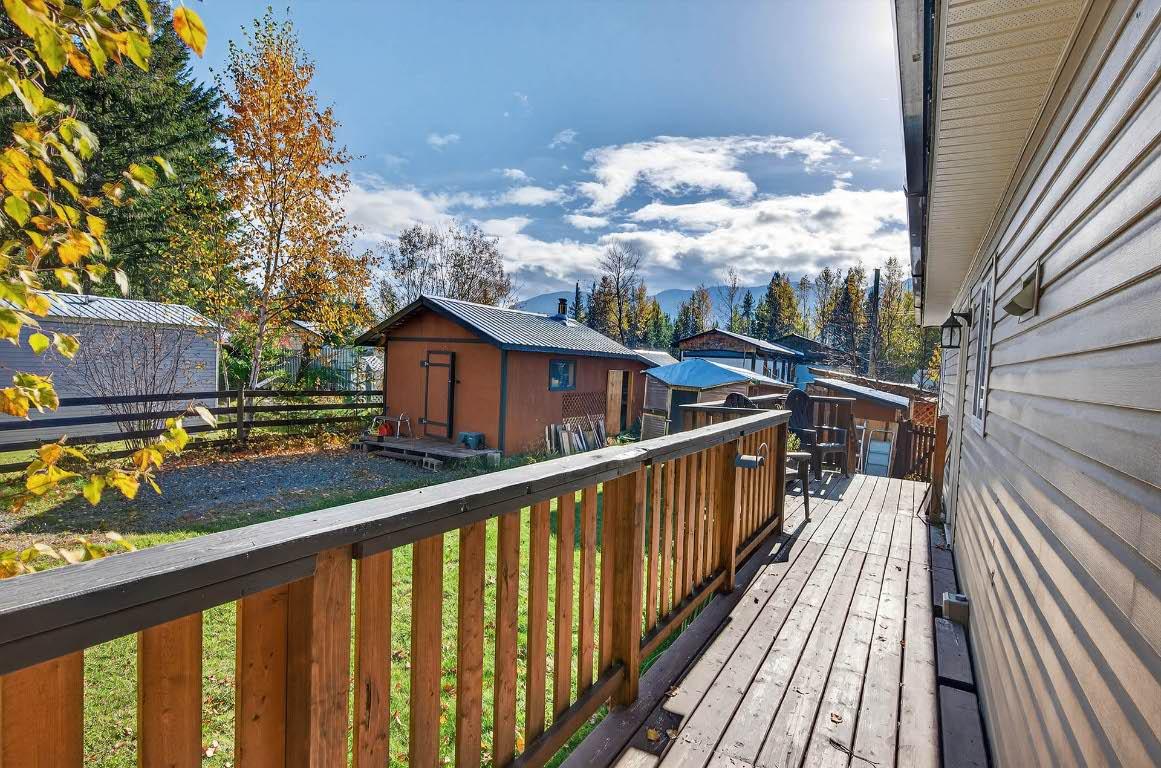 436 Hydro Road, Clearwater, BC - Outdoor With Deck Patio Veranda With Exterior