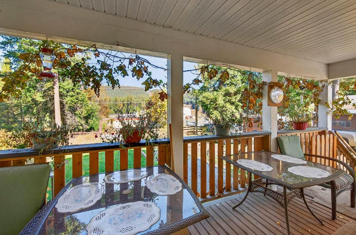 436 Hydro Road, Clearwater, BC - Outdoor With Deck Patio Veranda