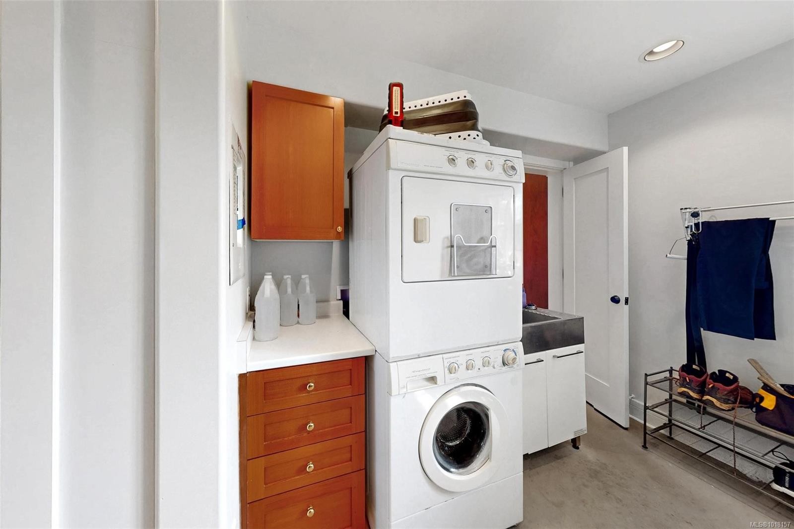 9259 Invermuir Rd, Sooke, BC