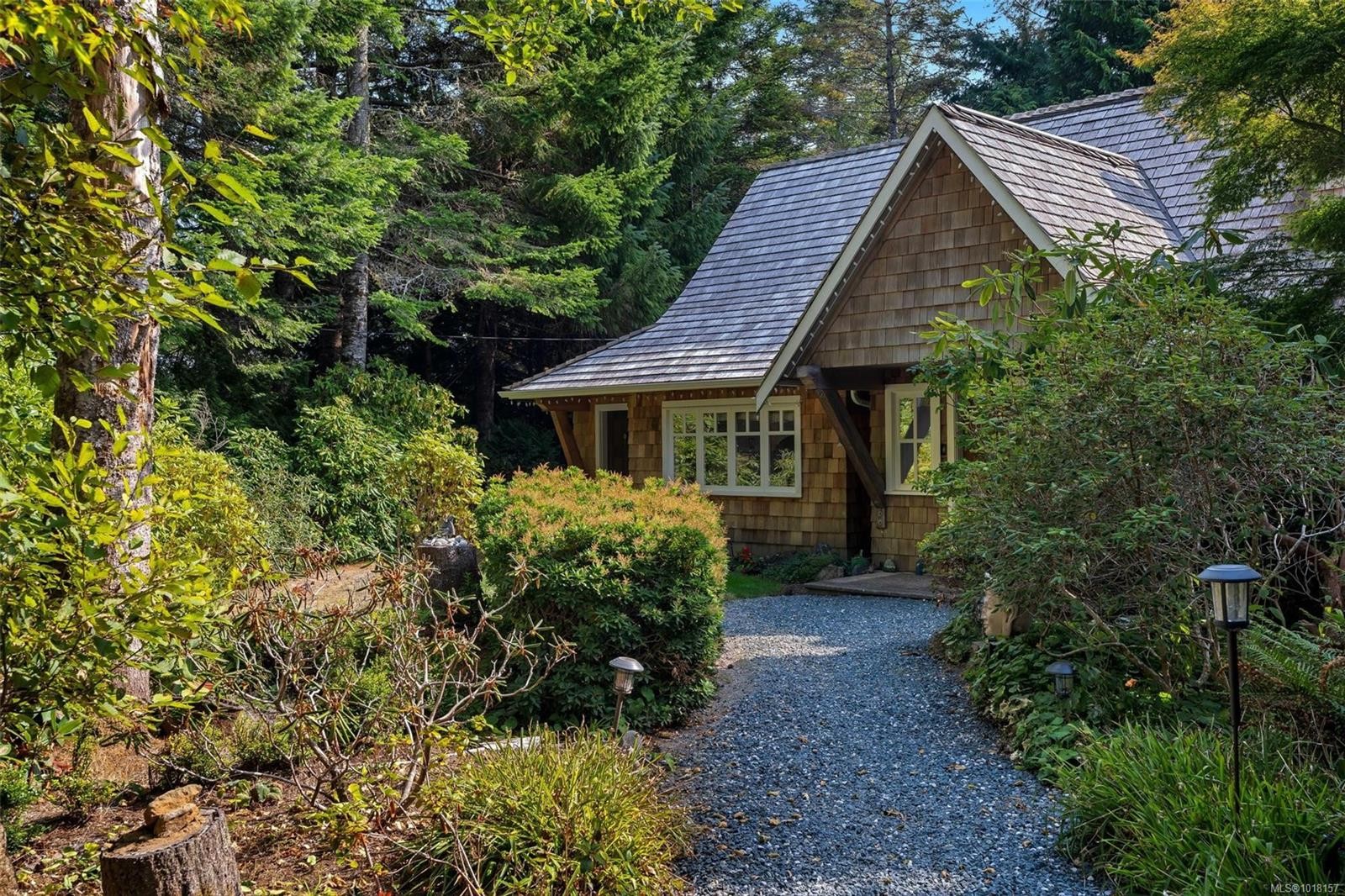 9259 Invermuir Rd, Sooke, BC