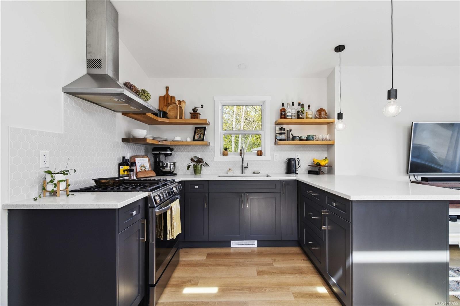 504-747 Old Place Rd, Central Saanich, BC