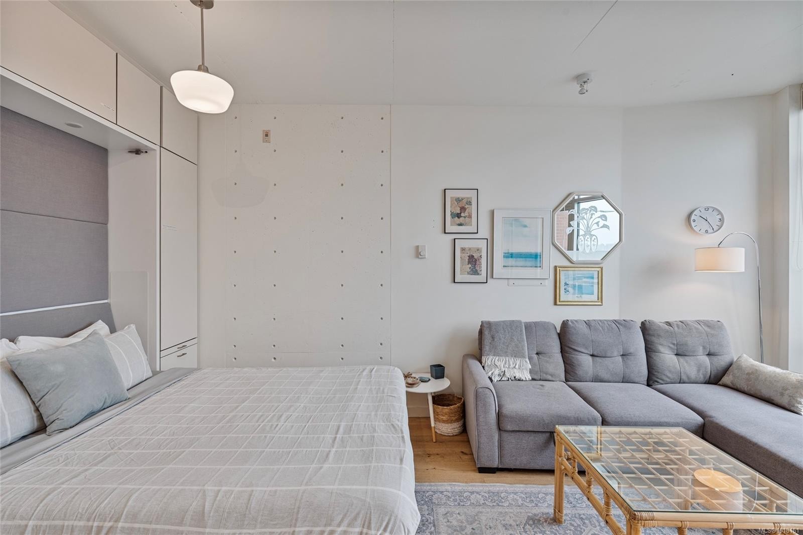 211-456 Pandora Ave, Victoria, BC - Indoor