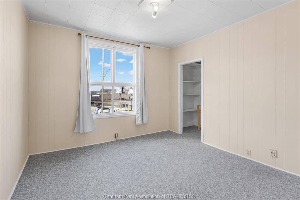 18 Richmond Street, Chatham, ON