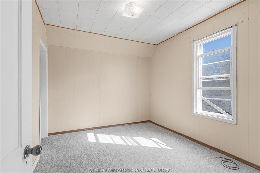 18 Richmond Street, Chatham, ON