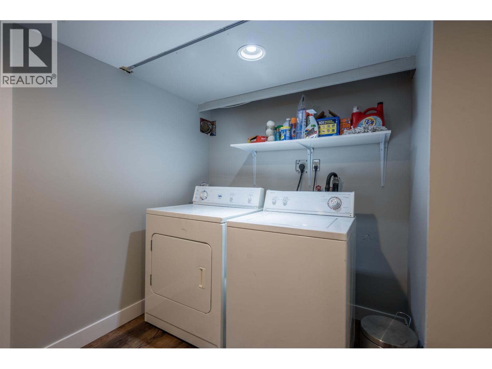 1510 Fir Street, Prince George, BC - Indoor Photo Showing Laundry Room