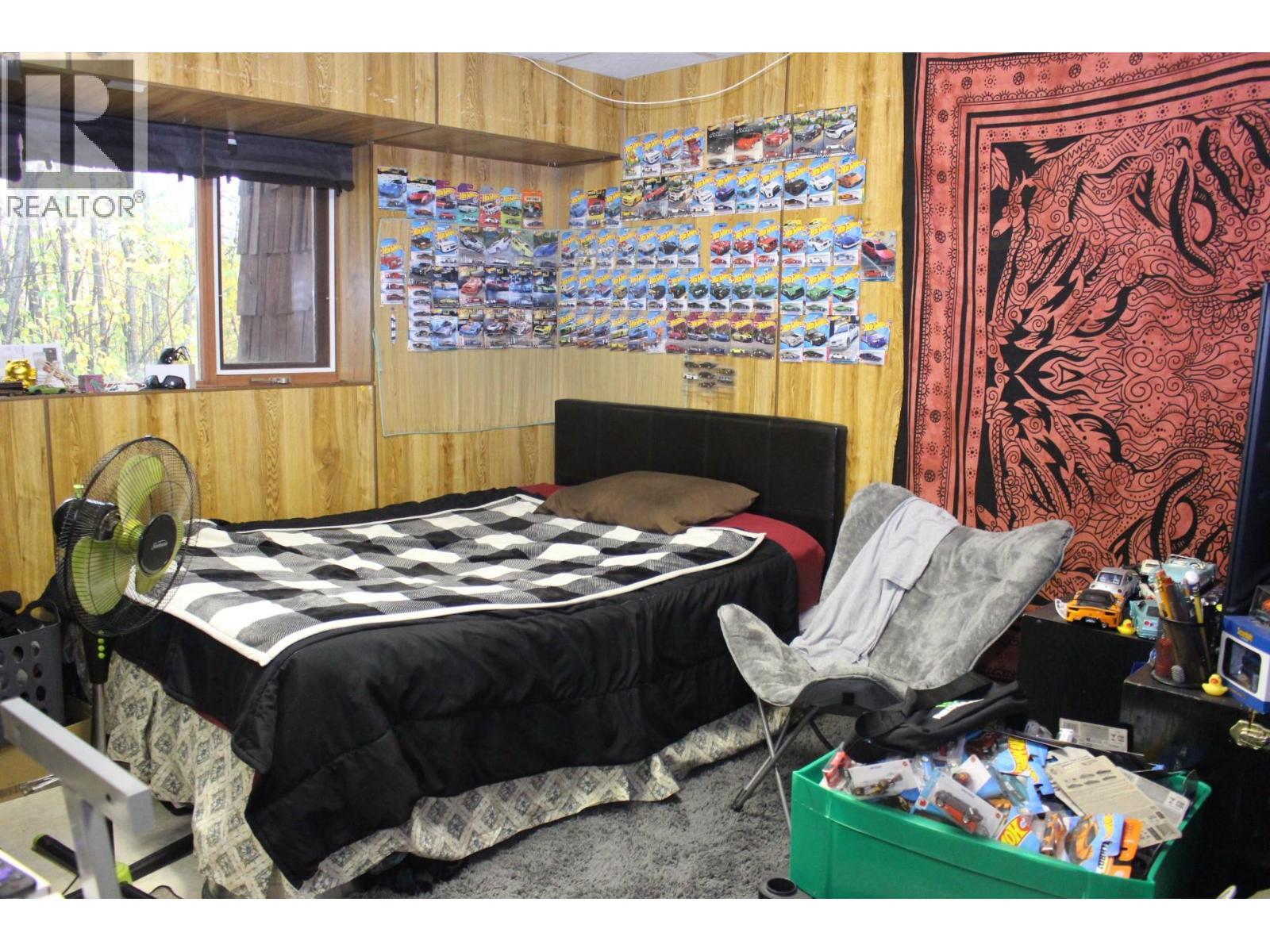 1230 Fox Road, Montrose, BC - Indoor