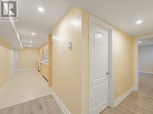 1969 Hawker Private, Ottawa, ON - Indoor Photo Showing Other Room