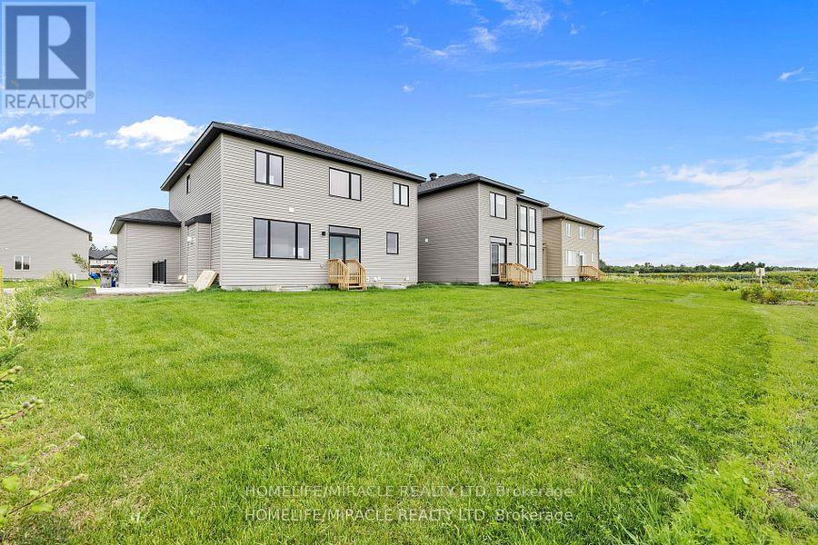 1969 Hawker Private, Ottawa, ON - Outdoor With Exterior